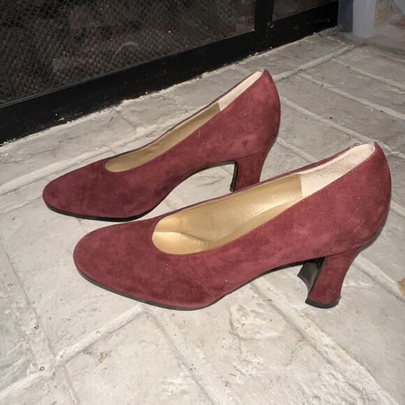 Yves Saint Laurent Burgundy Wine Suede Leather Pumps Size 6 Italy EUC - Picture 4 of 8